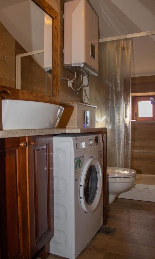 Live By The Sea, Bijela Apartment Rake ภายนอก รูปภาพ